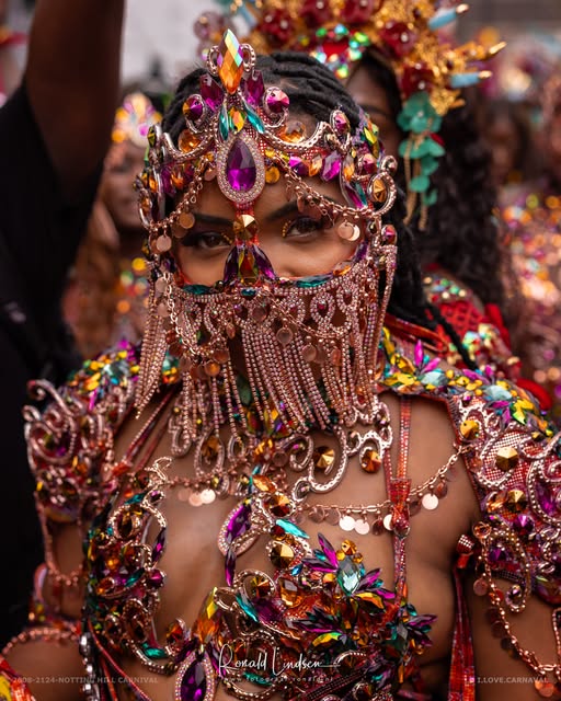 Colour and jewels at Carnival